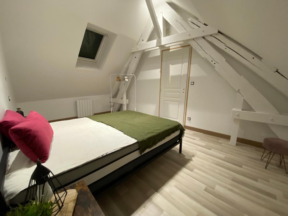 Dormelles : magnifique maison de ville Extérieur photo